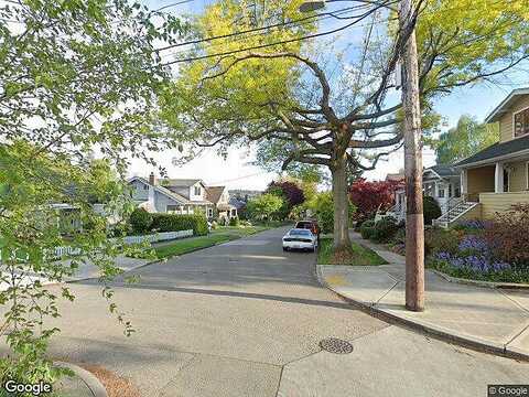Ne 43Rd Street, Seattle, WA 98105