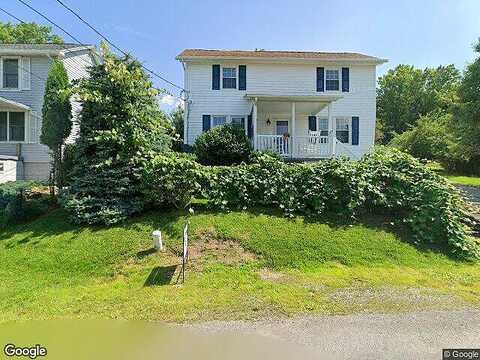 3Rd St, Ligonier, PA 15658