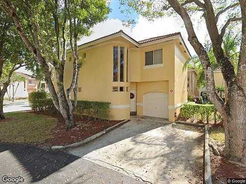 Lakeview Dr, Coral Springs, FL 33071