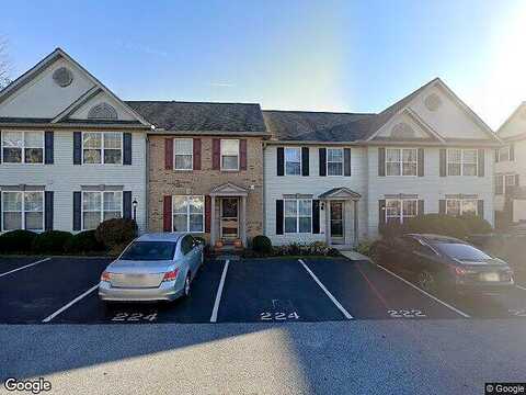 Wheatfield Way #71D, YORK, PA 17403