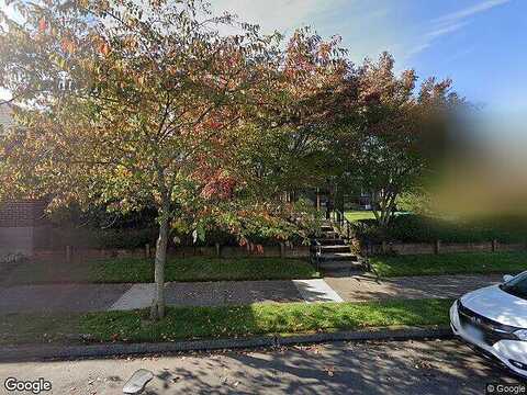 Ne 10Th Ave, Portland, OR 97211