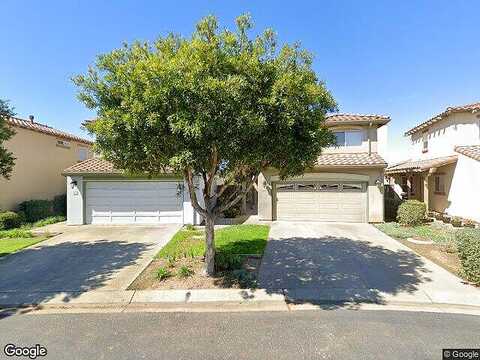 Nantucket Blvd #16, Salinas, CA 93906