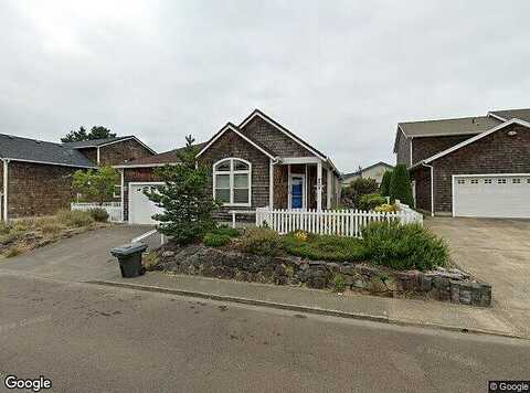 Sea Crest Ln, Long Beach, WA 98631