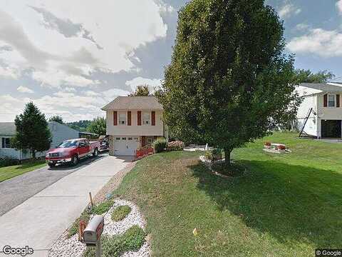 Deerfield Dr, North Huntingdon, PA 15642