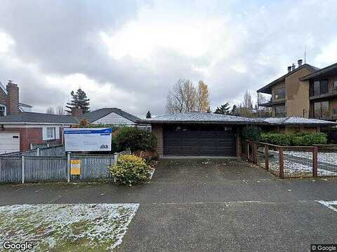 Howe St #A, Seattle, WA 98109