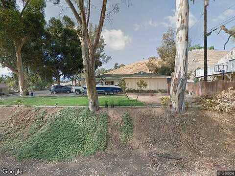 La Shell, LAKE ELSINORE, CA 92530