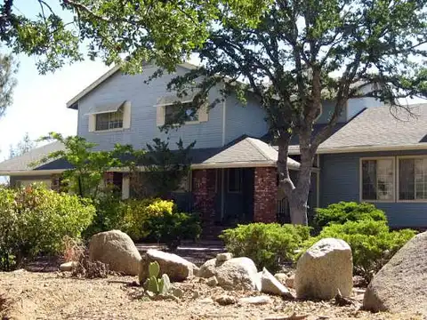 Mccray, LAKE ISABELLA, CA 93240