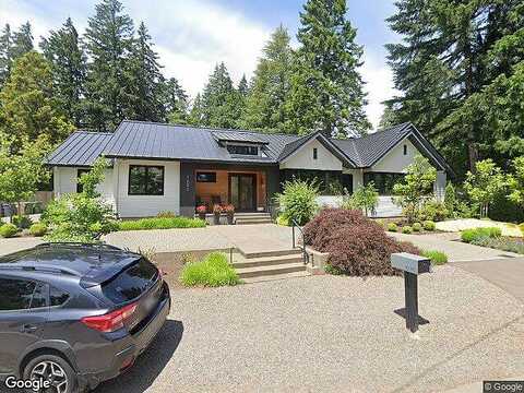 Andrews, LAKE OSWEGO, OR 97034
