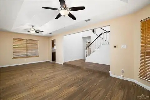 Oaks, EDINBURG, TX 78539
