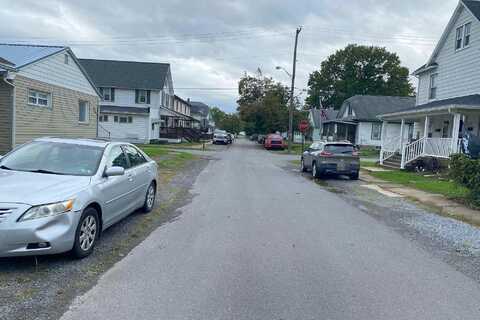 Royal, WILLIAMSPORT, PA 17701