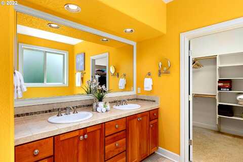 184Th, BEAVERTON, OR 97007