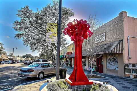 Menna, JACKSONVILLE, FL 32205