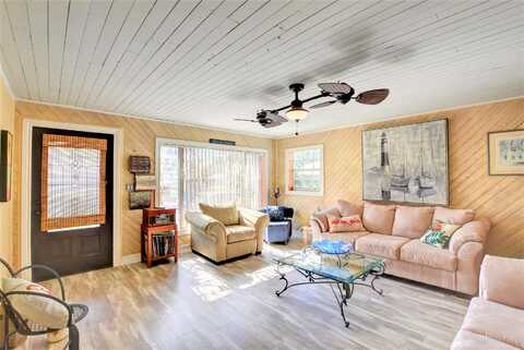 23Rd, RIVIERA BEACH, FL 33404