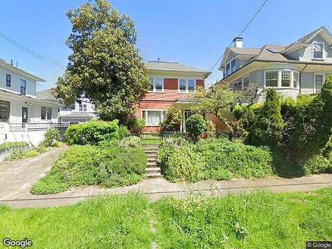 Myrtle, PORTLAND, OR 97201