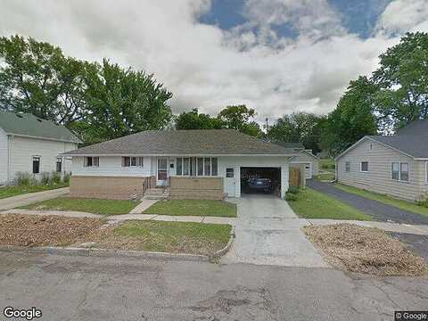Cedar, CHASKA, MN 55318