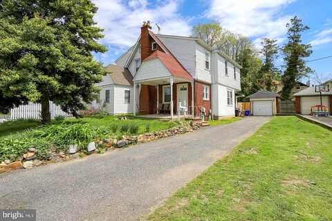 Garrison, BROOKHAVEN, PA 19015