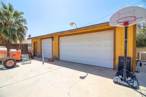 Avenue L8, LANCASTER, CA 93536