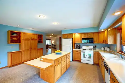 Hillpoint, Mc Farland, WI 53558