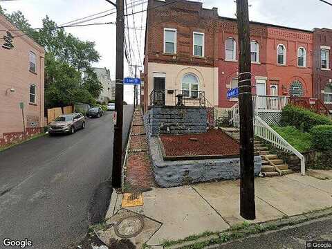 Lawn, PITTSBURGH, PA 15213