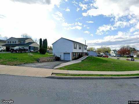 Lanie, DOUGLASSVILLE, PA 19518