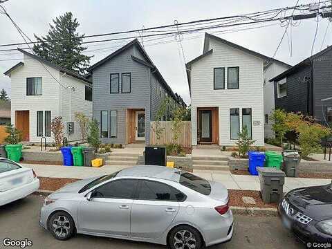 Oak, PORTLAND, OR 97216
