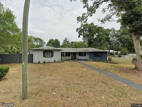 11Th, MOUNT DORA, FL 32757