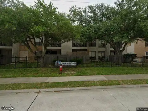 69Th, GALVESTON, TX 77551