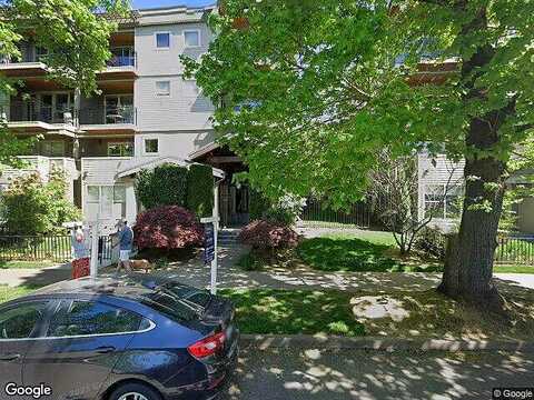 Willamette, PORTLAND, OR 97217