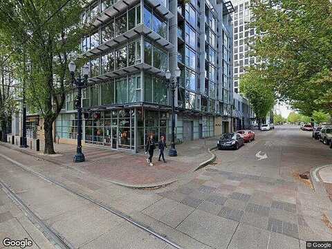 Holladay, PORTLAND, OR 97232