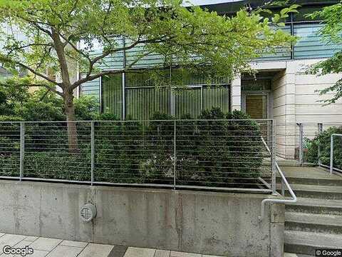 10Th, PORTLAND, OR 97205