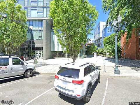 10Th, PORTLAND, OR 97205