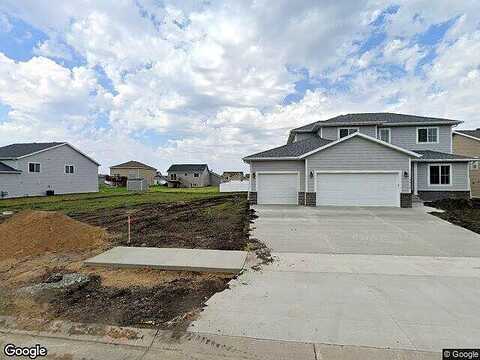 18Th, MOORHEAD, MN 56560