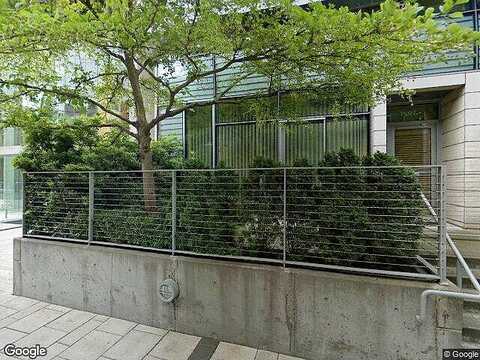 10Th, PORTLAND, OR 97205
