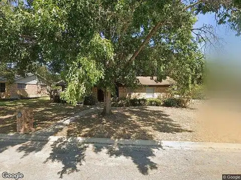 Hillview, LULING, TX 78648