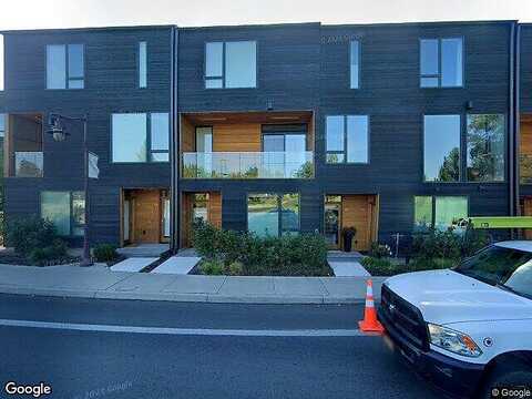 Sw Wall Street, Bend, OR 97702