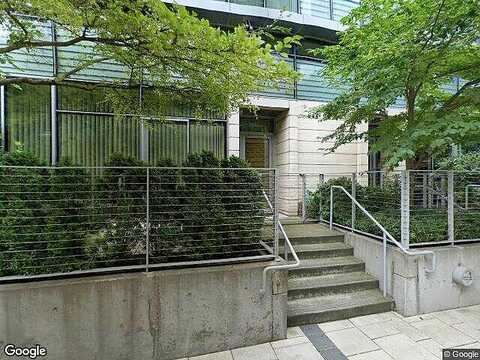 10Th, PORTLAND, OR 97205