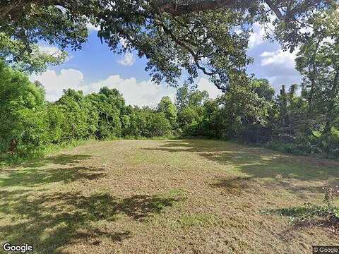 E 7Th Court, Panama City, FL 32401