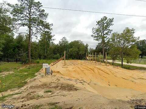 Ne 3Rd Place, Williston, FL 32696