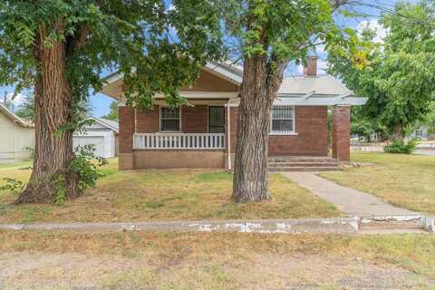 302 S 6th Street, Clarendon, TX 79226