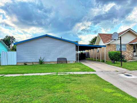 1010 S Baylor Street, Perryton, TX 79070