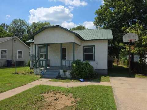606 S Maxwell ST, Siloam Springs, AR 72761