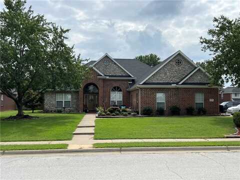 4414 Hillside DR, Rogers, AR 72758