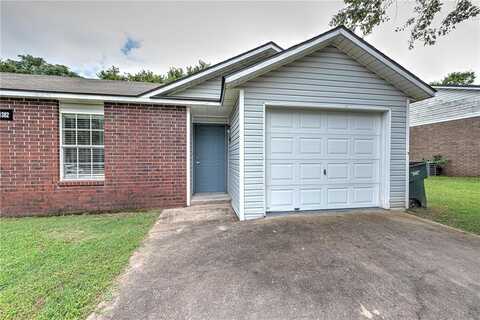 1382 N Boxley AVE, Fayetteville, AR 72704