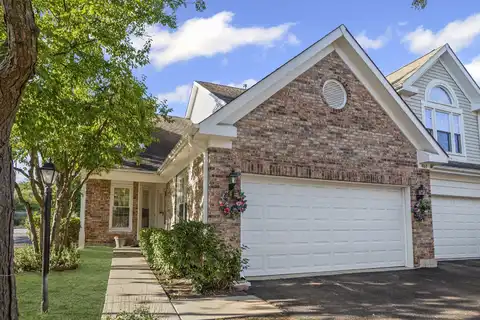 807 Fairmont Court, Des Plaines, IL 60018