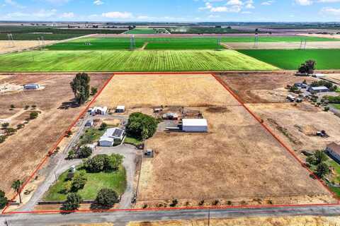 8498 Freedom Lane, Winters, CA 95694