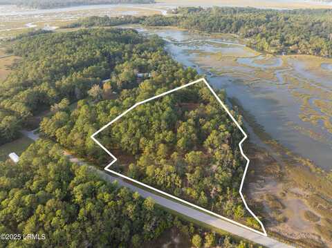 43 Rose Island Road, Saint Helena Island, SC 29920