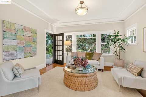 1501 Oxford St, Berkeley, CA 94709