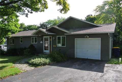 111 Calumet Drive, Geddes, NY 13219
