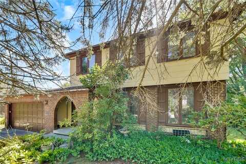 6105 Emerson Drive, Orchard Park, NY 14127