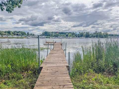 St Lawrence Park Road, Alexandria Bay, NY 13607